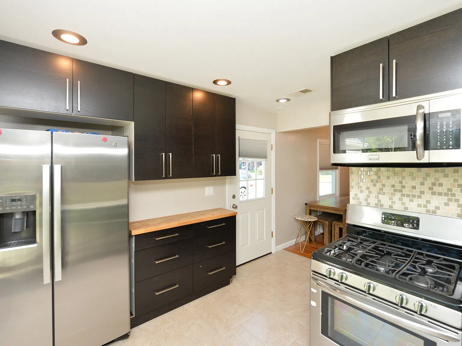 3 bed, $4,000 — Photo 4