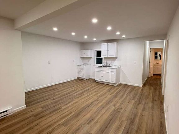 2nd image of 837 Bradt St #2