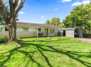 84 Robinhood Dr, Cranberry Township, PA 16066