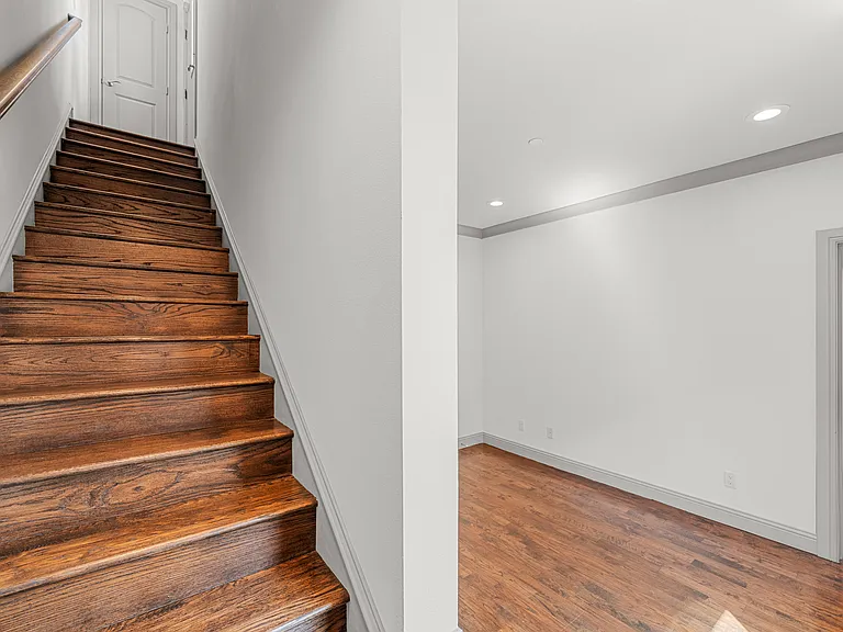 3142 Ross Ave #1 — Photo 36