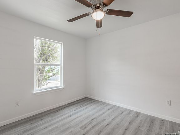 5th image of 2815 KAISER DR