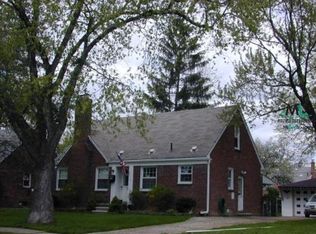 13710 Nadine St, Oak Park, MI 48237