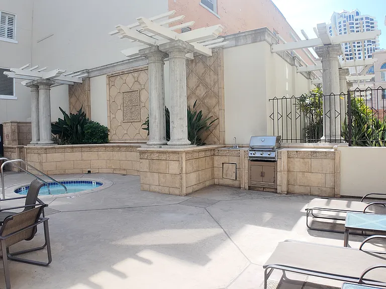 655 Columbia St #313 — Photo 24