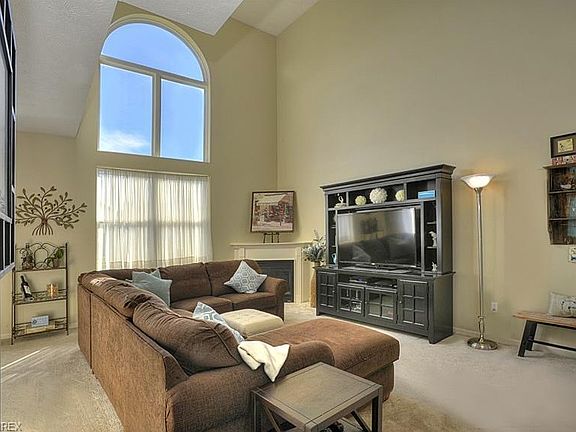 5th image of 29022 Nottingham Ct