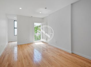 10-22 47th Rd #2L, Long Island City, NY 11101