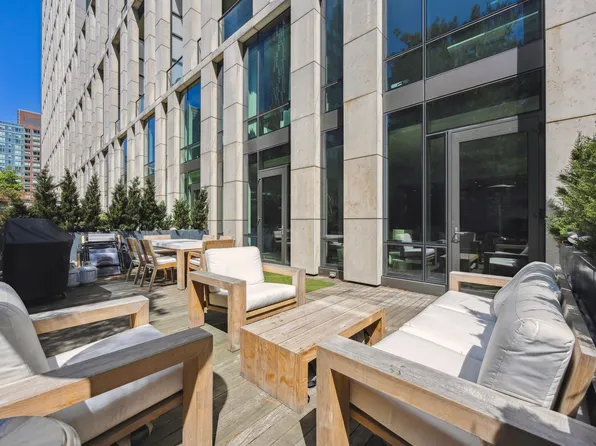 99 Warren Street image 4 of 39