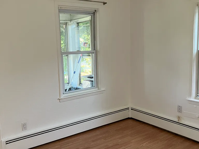 42 Garfield St #2 — Photo 11