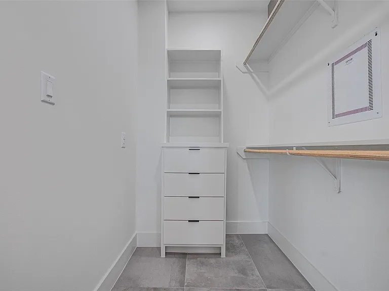1506 McKee St #B — Photo 18