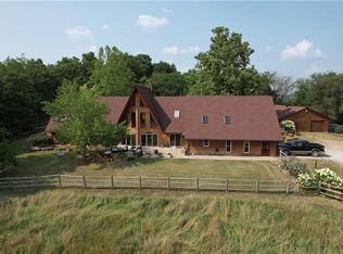 12204 S Bynum Rd, Lone Jack, MO 64070