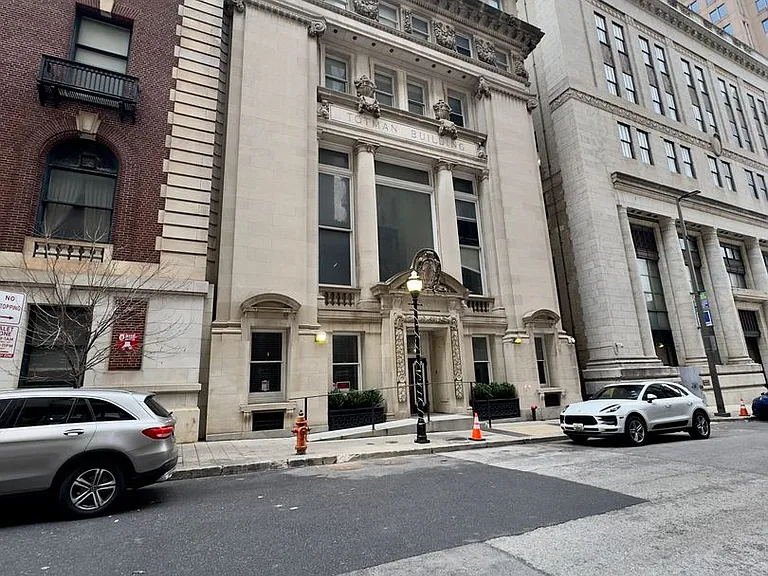Apartment Units with In-Unit Laundry in Downtown Baltimore, MD! — Photo 39
