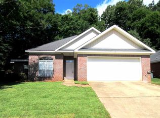 60 East Dr, Mobile, AL 36608