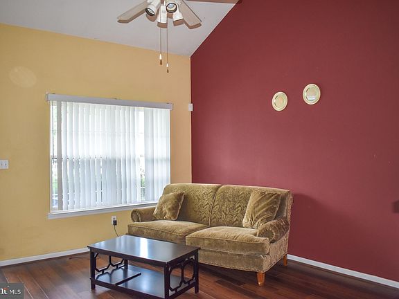4th image of 138 Redden Ln