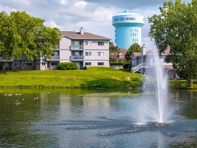 Fountains Apartments — Photo 93