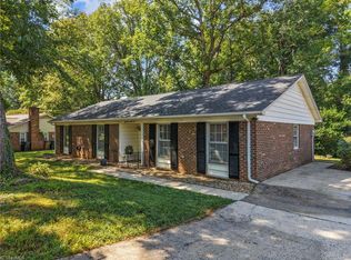 5421 Amberhill Dr, Greensboro, NC 27455