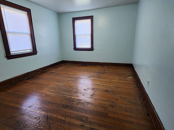 4th image of 4014 Dakota Ave NW