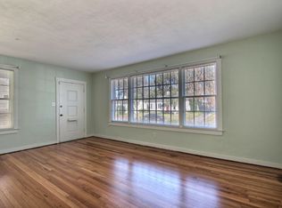 409 E 64th St, Savannah, GA 31405