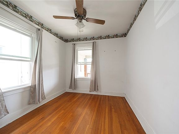 4th image of 833 Norwich Ave