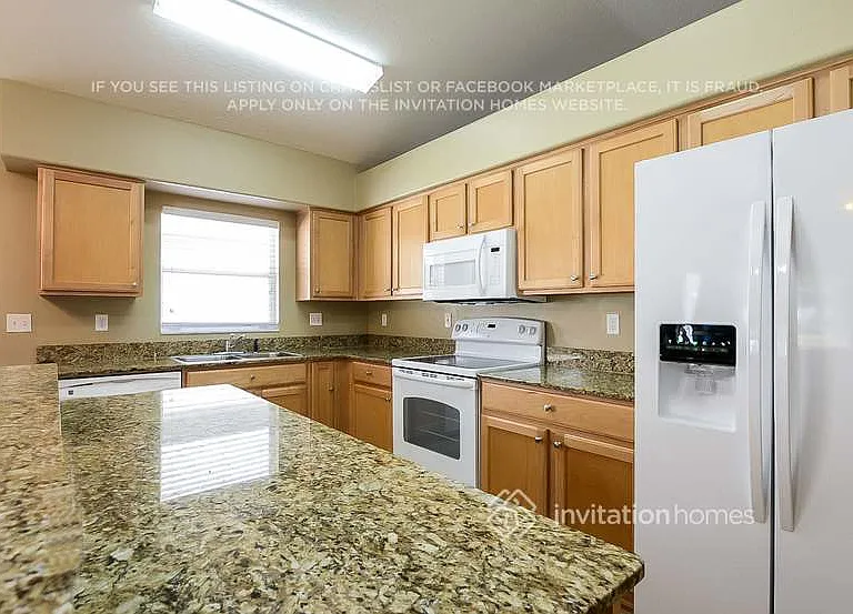 7413 Pulteney Dr — Photo 6
