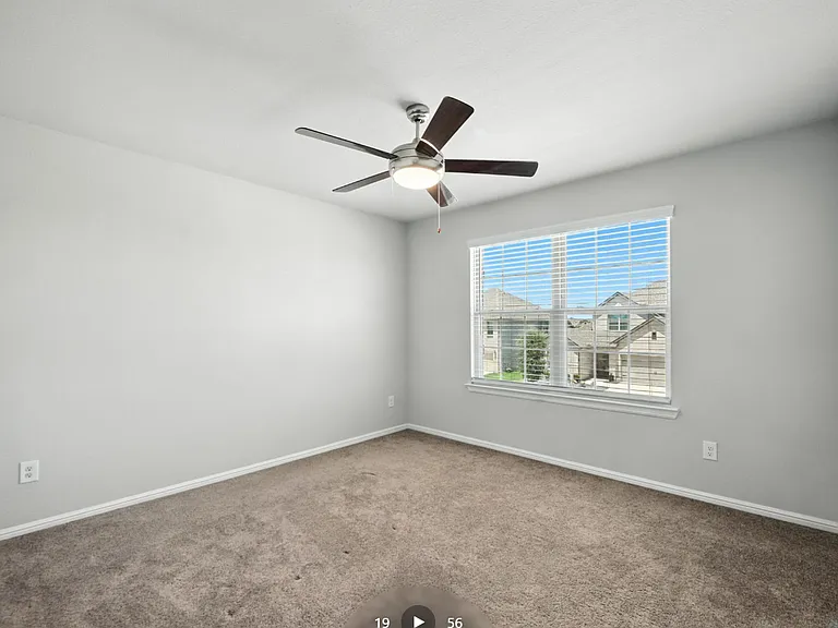 913 Cobalt Dr — Photo 34