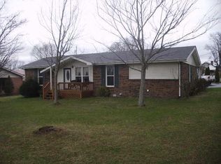 1435 Cardinal Dr, Lafayette, TN 37083