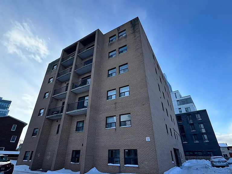 212 Colborne St — Photo 3