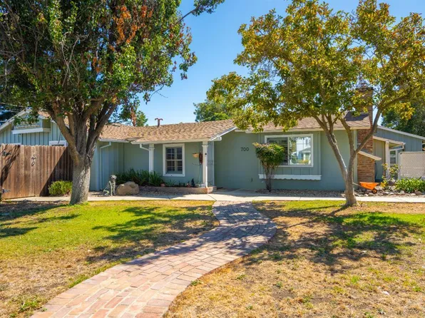 700 E A Street, Dixon, CA 95620