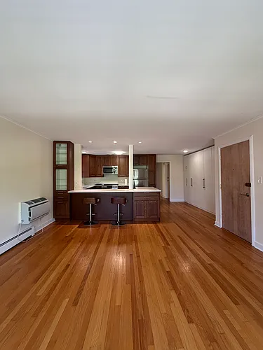 522 Greenwood St Photo 1