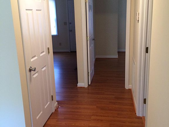 5th image of 322 Edmond Dr