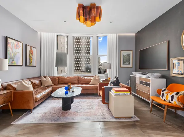 49 Chambers Street image 1 of 8