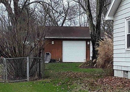 4th image of 528 Melcher Ave