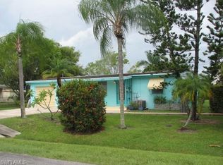 3195 Connecticut Ave, Naples, FL 34112