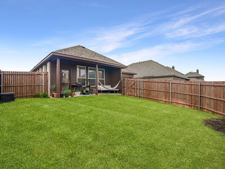 1517 Pegasus Dr — Photo 25