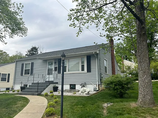5030 Iroquois St — Photo 3