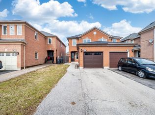 1219 Quest Cir, Mississauga, ON L5N 8B9