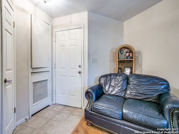5th image of 4839 Brandeis St APT 1112