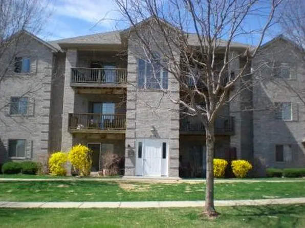 2872 Coral Ct, Coralville, IA 52241
