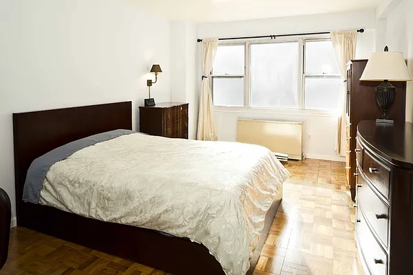 Sold by Stribling | media 5