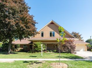 205 N Mozart St, Palatine, IL 60067