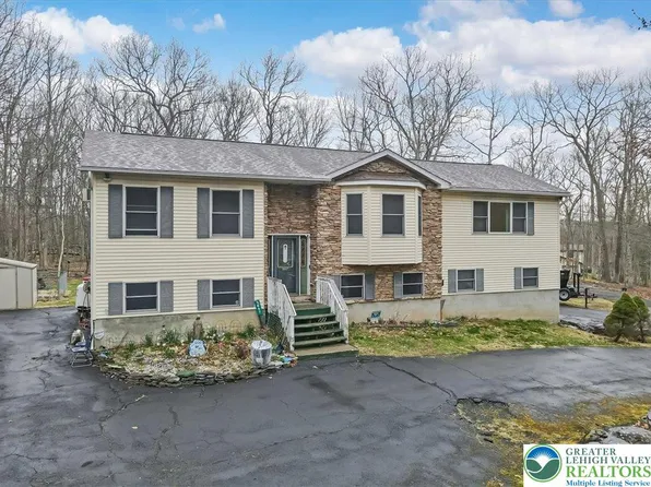 3657 Bristol Cir E, East Stroudsburg, PA 18302