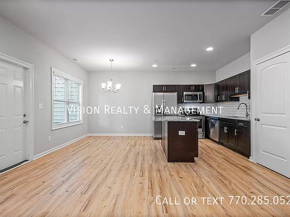4th image of 8347 Triple Crown Dr
