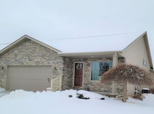5976 Lexie Ln, Bay City, MI
