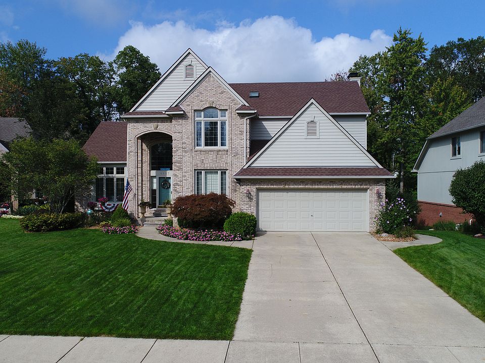 1st image of 1187 S Creek Dr