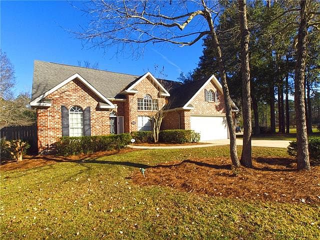 1st image of 143 Woodcrest Dr