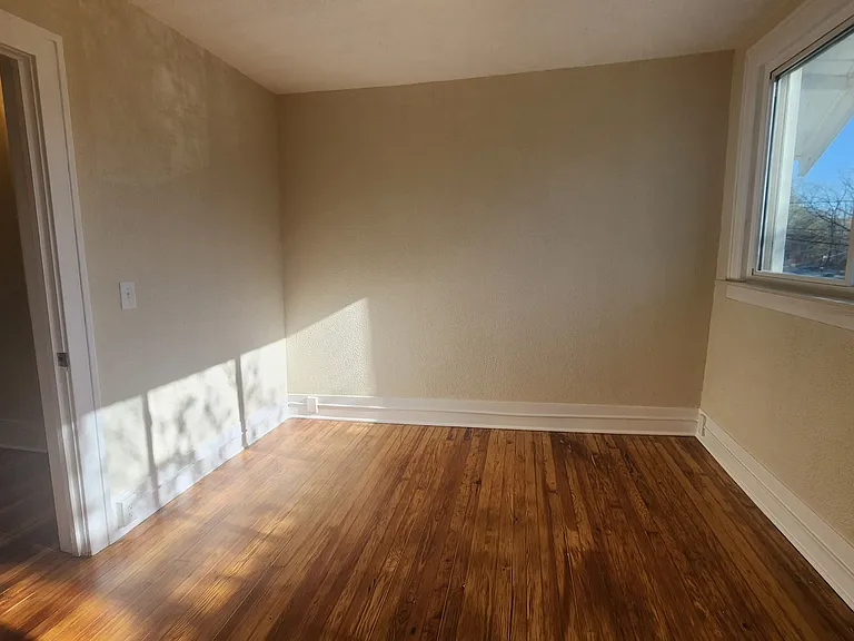 43 Dwight Ave — Photo 14