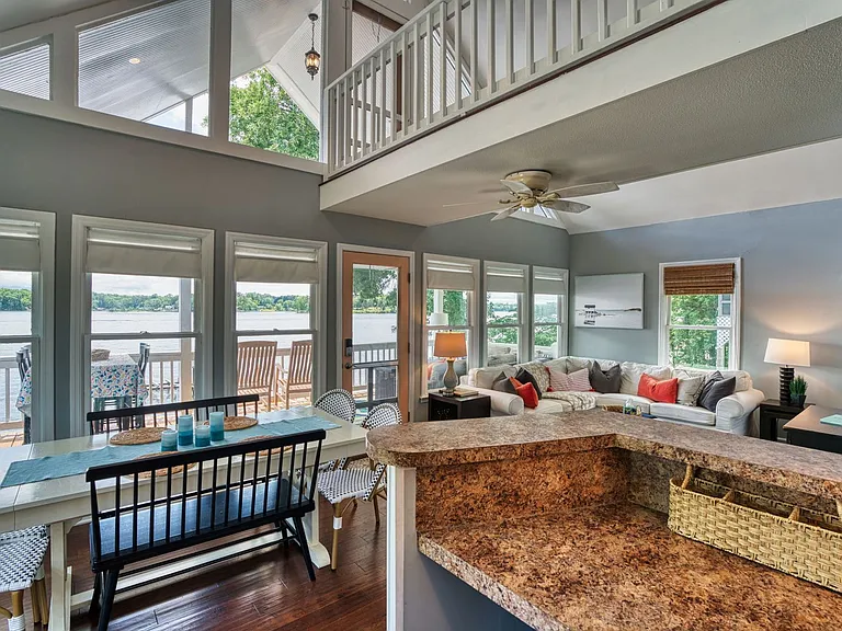 200 Mariners Pointe Rd — Photo 14