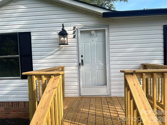 2nd image of 373 Griggs Rd