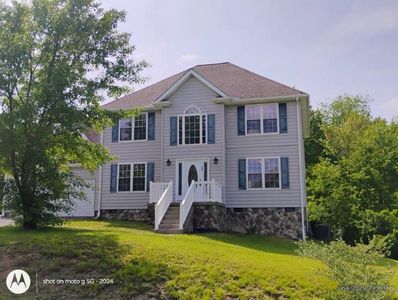 104 Belmore Ct, Mount Hope, WV, 25880