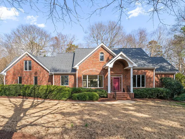 1013 Erins Way Ln, Raleigh, NC 27614