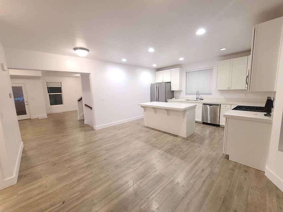 1st image of 1805 W Torlundy Dr Unit 40