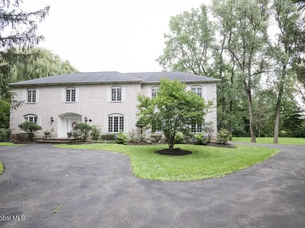 15 Fenway Drive, Loudonville, NY 12211